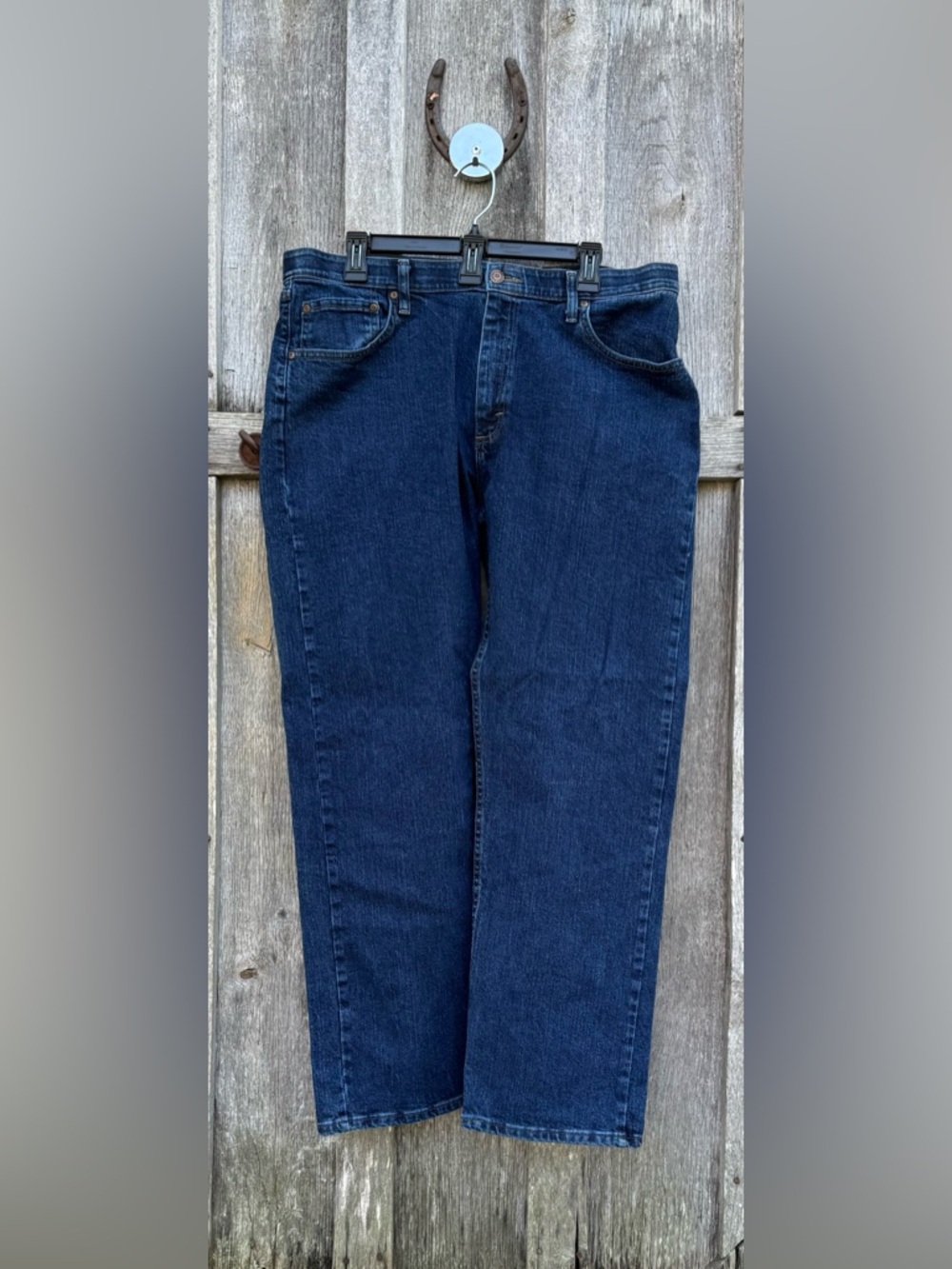 Wrangler 36 X 30 regular fit. 96CFWSW